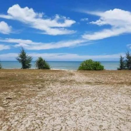 Homestay Alfaruqi Kuantan @Sutravilla Екстериор снимка